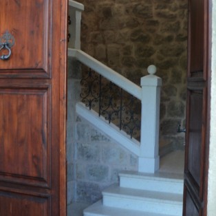 House Klaic entrance